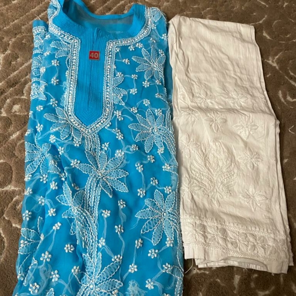 Embroidered Kurti - Picture 14 of 16